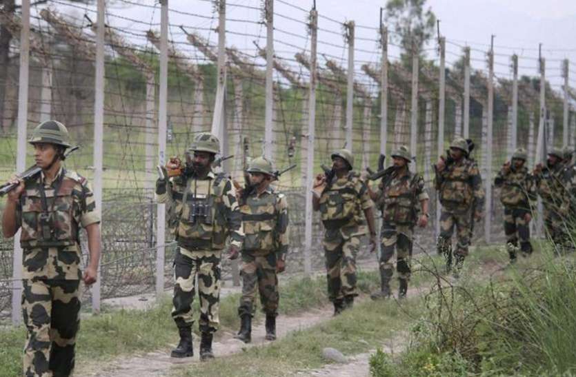 BSF Constable Recruitment 2019 Govt Jobs 2019: बीएसएफ और सीआईएसएफ में कांस्टेबल (GD) के 1356 पदों पर विशेष रैली भर्ती, यहां पढ़ें