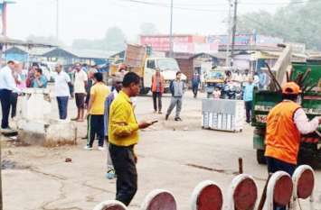 Commissioner of nagar nigam Singrauli removed encroachment भ्रमण पर निकले आयुक्त ने हटवाया अतिक्रमण