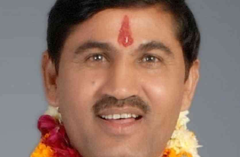शिकायतों का निपटारा नहीं हुआ तो मुख्यमंत्री से करेंगे शिकायत शिकायतों का निपटारा नहीं हुआ तो मुख्यमंत्री से करेंगे शिकायत