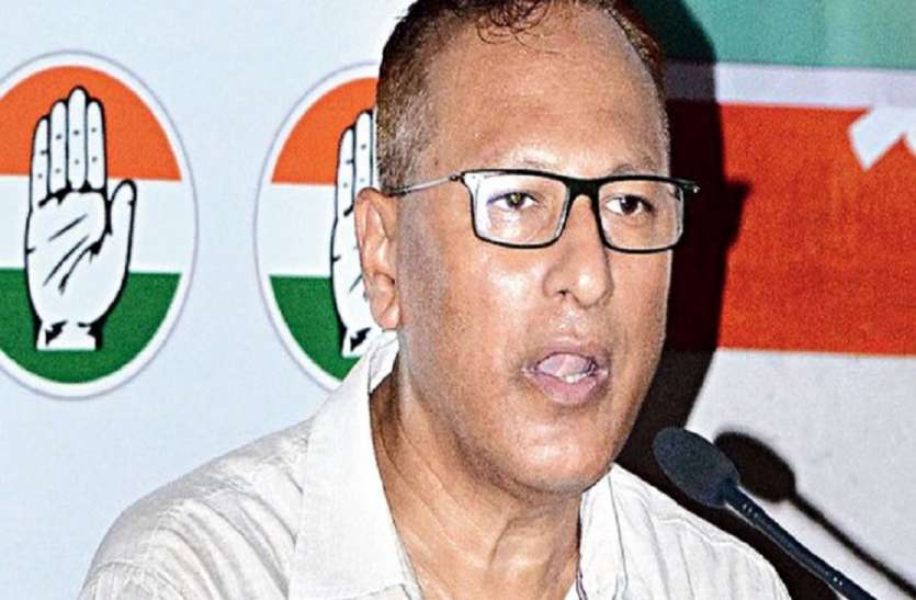 एआईसीसी अपनी हिचकिचाहट के लिए कुख्यात, हरीश रावत से कहते हुए कांग्रेस सांसद वीडियो में हुए कैद एआईसीसी अपनी हिचकिचाहट के लिए कुख्यात, हरीश रावत से कहते हुए कांग्रेस सांसद वीडियो में हुए कैद