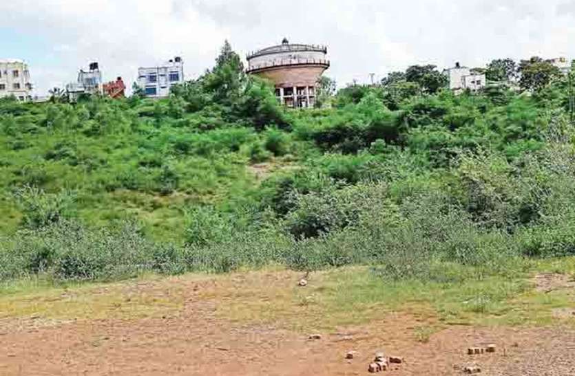 स्मार्ट मैदान के लिए चाहिए सौ करोड़ रुपए स्मार्ट मैदान के लिए चाहिए सौ करोड़ रुपए