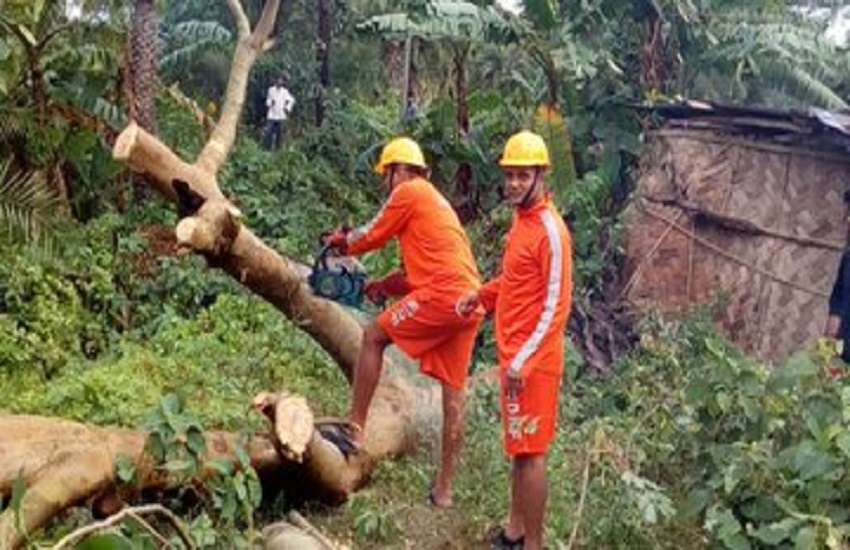 CYCLONE BULBUL UPDATE LIVE STATUS UPDATE2019-बुलबुल ने मचाई बंगाल में तबाही