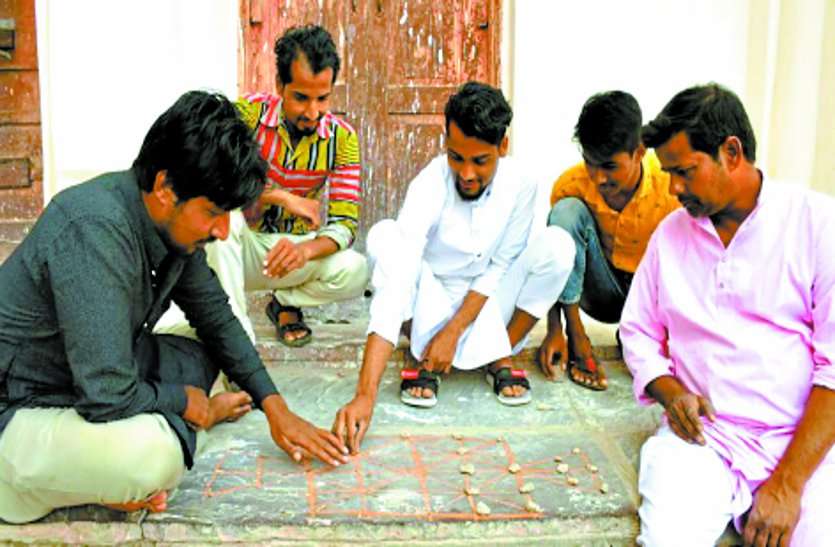 Example of communal harmony in Bhopal भोपाल के इस मोहल्ले में मिसाल है इन हिन्दू-मुस्लिम परिवारों की दोस्ती