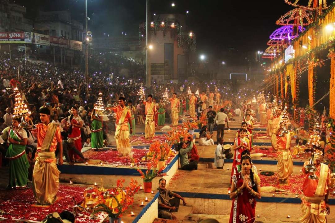 देव दीपावली पर होने वाली महा आरती का दृश्य (फाइल फोटो)