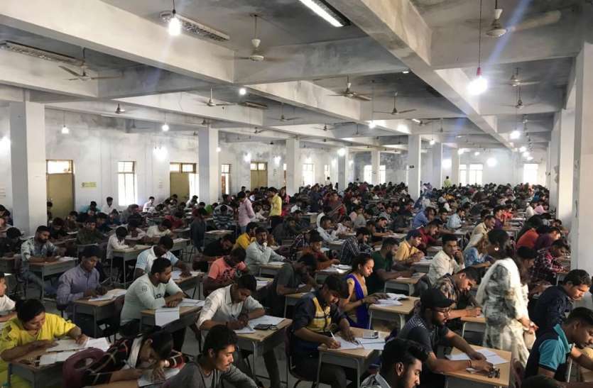 RDVV major action on 145 copycats in graduate examinations लॉकडाउन खत्म होने के बाद होंगी यूनिवर्सिटी की परीक्षाएं