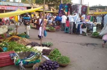 Vegetable prices in the sky in November नवंबर माह में भी आसमान में सब्जियों के भाव