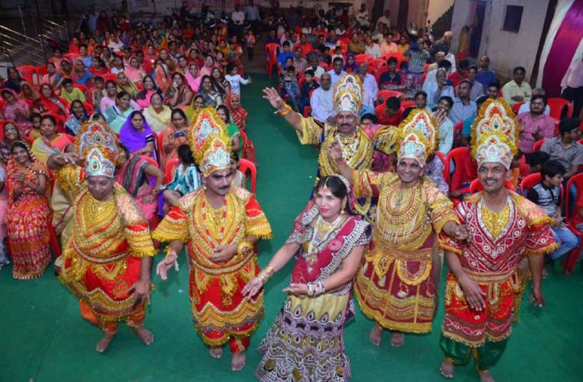 क्रोध व बैर के शमन के लिए भगवान महावीर ने उपवास और क्षमा शब्द दिया है क्रोध व बैर के शमन के लिए भगवान महावीर ने उपवास और क्षमा शब्द दिया है
