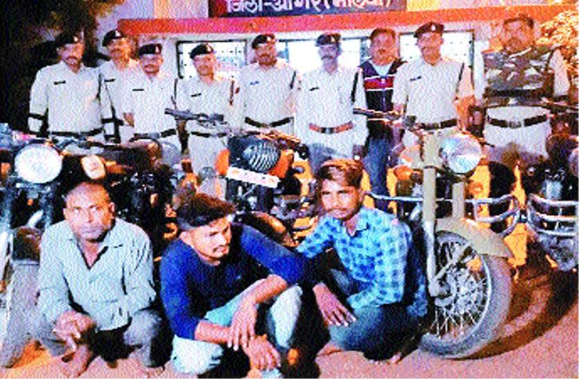 Expensive bikes from thieves, used to carry out crime in big cities चोरों से मिली महंगी बाइकें, बड़े शहरों में देते थे वारदात अंजाम