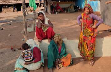 Malnourished Children Dead in Baran, Malnourished Brother-sister Dead बच्चों की जान बचाने 7 घंटे में 113 किमी दौड़ा पिता, राजस्थान-मध्यप्रदेश में नहीं मिला इलाज, बाप की गोद में टूटा बेटा-बेटी का दम