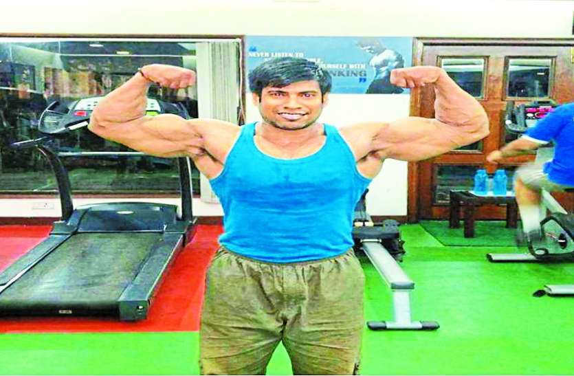 मिस्टर छत्तीसगढ़ बनाने के लिए एक दिन में दे रहे थे 5 विदेशी इंजेक्शन और टेबलेट मिस्टर छत्तीसगढ़ बनाने के लिए एक दिन में दे रहे थे 5 विदेशी इंजेक्शन और टेबलेट