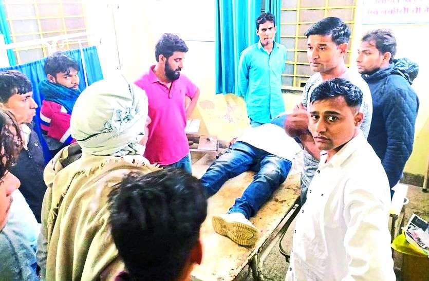 ट्रैक्टर की टक्कर से युवक की मौत ट्रैक्टर की टक्कर से युवक की मौत
