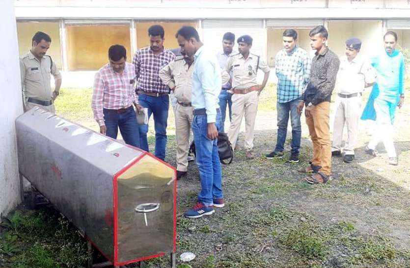 Lakhs stolen from charity, fourth incident दानपेटी से लाखों की चोरी, चौथी घटना
