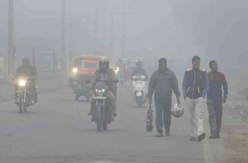 winter_weather.jpg Weather Update : बादलों के बीच सर्द हवा से बढ़ी सिहरन, एक-दो दिन बाद फिर जोर पकड़ेगी ठंड