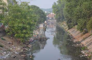 3 thosand sweepers still city dirty ३ हजार से अधिक सफाईकर्मी फिर भी शहर गंदा