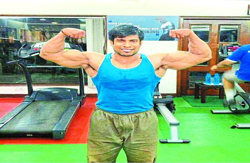 बॉडी बनाने के लिए तीन माह में ली 19 लाख की दवाएं, अब वेंटिलेटर पर पहुंची जिंदगी बॉडी बनाने के लिए तीन माह में ली 19 लाख की दवाएं, अब वेंटिलेटर पर पहुंची जिंदगी