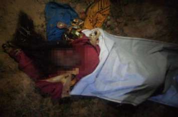 Elephants killed women: Elephants killed women whe returned to market बाजार से घर लौट रही महिला का अचानक रास्ते में मौत से हो गया सामना, कई ने भागकर बचाई जान