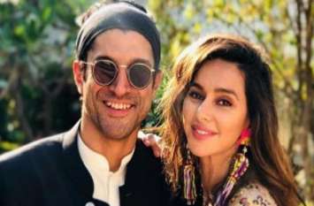 farhan akhtar shibani dandekar planning wedding in february march शादी के बारें में फरहान-शिबानी ने आखिरकार लिया ये फैसला