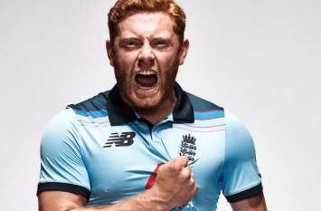 Johnny Bairstow abuses on dismissal match referee reprimands आउट होने पर जॉनी बेयरस्टो ने दी गाली, मैच रेफरी ने लगाई फटकार