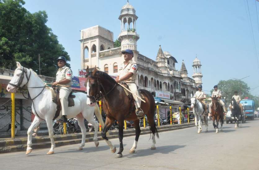 Market opens in Khandwa three days after Ayodhya verdict अयोध्या फैसला: तीसरे दिन खंडवा में लौटी रौनक, इंटरनेट सेवा बहाल