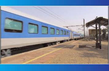 What happened in the Taj Express that passengers could not sit down ताज एक्सप्रेस में ऐसा क्या हुआ कि यात्री बैठ ही नहीं पाए