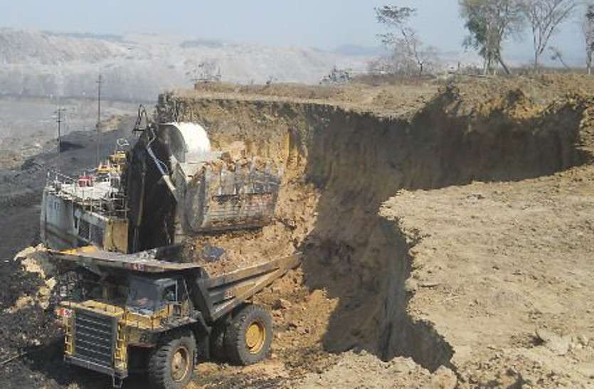अंबिका खदान पर 18 लोगों की आपत्ति सरकार को भेजी गई, केन्द्र सरकार लेगी अंतिम निर्णय... अंबिका खदान पर 18 लोगों की आपत्ति सरकार को भेजी गई, केन्द्र सरकार लेगी अंतिम निर्णय...