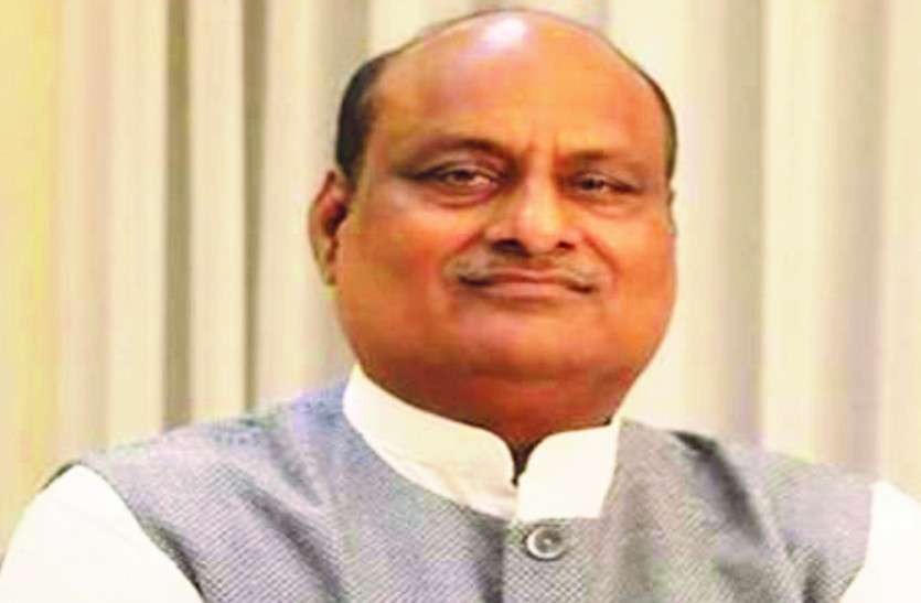 Revenue Minister : फोरलेन व बायपास बनने तक खदानों के विस्तार पर लगे रोक Revenue Minister said : फोरलेन व बायपास बनने तक खदानों के विस्तार पर लगे रोक