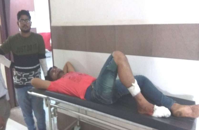 Burhanpur Car accident News Car accident News- कार- बाइक की भीषण भिड़ंत