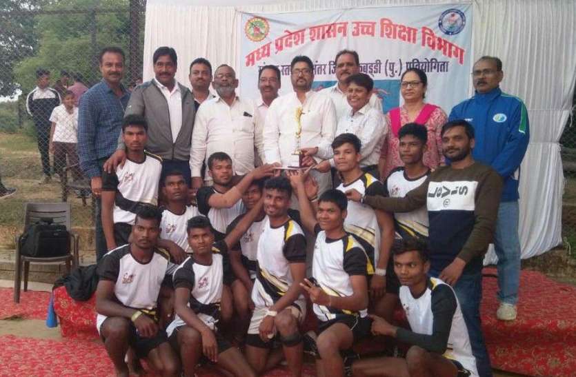 Divisional kabaddi competition Divisional kabaddi competition News:जबलपुर में छिंदवाड़ा ने जीती संभागस्तरीय कबड्डी स्पर्धा