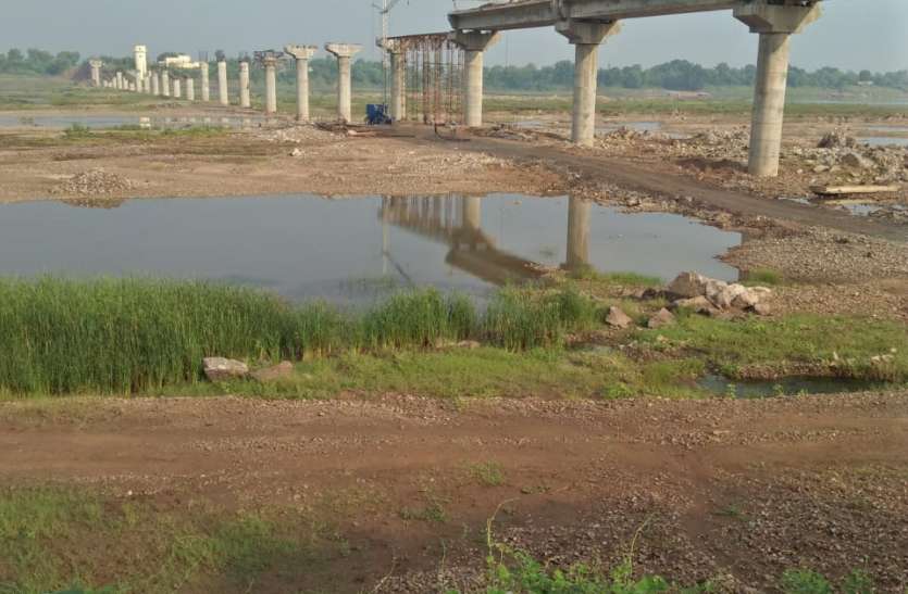 narmada 90 डिग्री का कर्व बना दिया नर्मदा समृद्धि कॉरिडोर के नए प्लान में