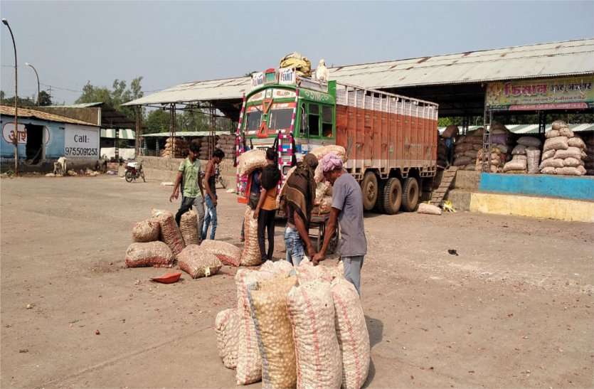 Know what the traders here fear जानिए यहां के व्यापारियों को है कौन सा डर