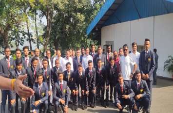 Under 18 Indian football team leaves for Indonesia अंडर 18 भारतीय फुटबॉल टीम इंडोनेशिया के लिए रवाना