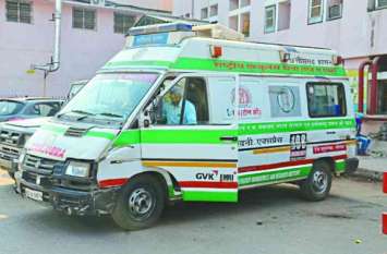 Government hospital misuse ambulance in jagdalpur सरकारी अस्पताल का गजब कारनामा, इससे पहले नहीं सुना होगा एम्बुलेंस का ऐसा उपयोग