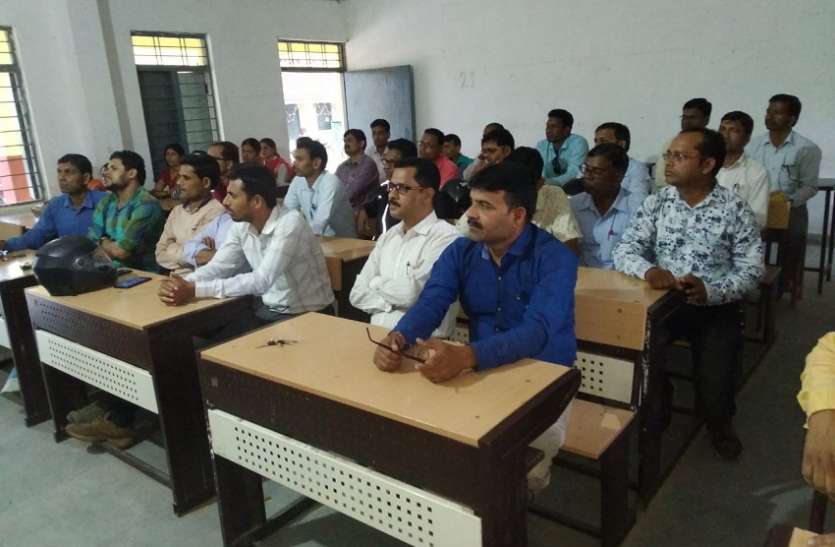 आजाद अध्यापक संघ की नई कार्यकारिणी का हुआ गठन आजाद अध्यापक संघ की नई कार्यकारिणी का हुआ गठन