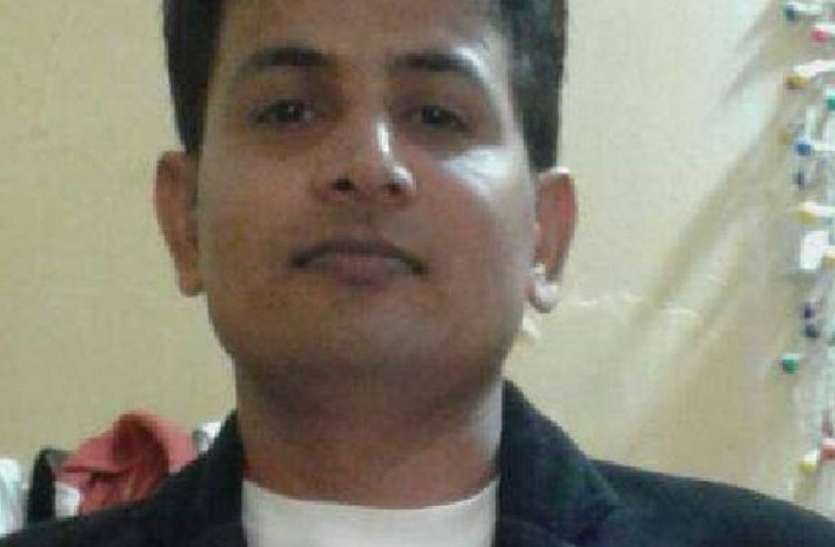 Bike riders doctor killed in road accident in jaisalmer सड़क हादसे में बाइक सवार चिकित्सक की मौत