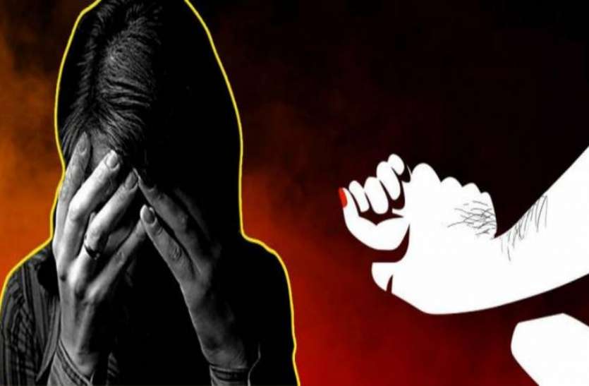 gangrape.jpg BREAKING: दोस्त के पास नौकरी के लिए गई युवती से 6 युवकों ने किया गैंगरेप, चेहरे को बुरी तरह नोचा, 4 आरोपी गिरफ्तार