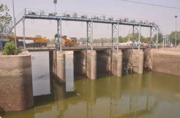 The weak arrival of water in dams increases the restlessness of offic बांधों में पानी की कमजोर आवक ने अफसरों की बढ़ाई बेचैनी