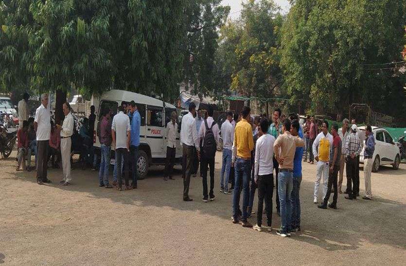 patrika Video News: अतिक्रमण हटाने गए नगर पालिका इंजीनियर को मारा चांटा