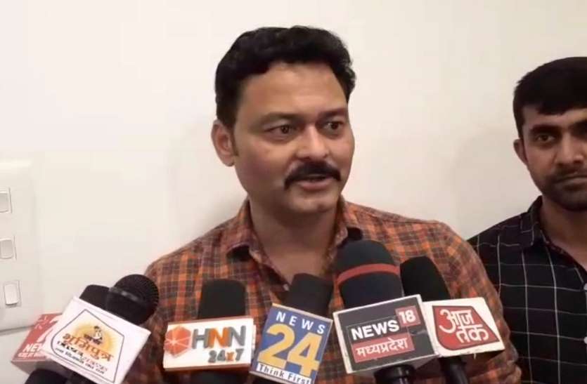 ex minister pathak पूर्व मंत्री और बीजेपी नेता संजय पाठक की हॉर्स ट्रेडिंग में भूमिका, नाराज़ सरकार ने की सिहोरा की खदानें सील की