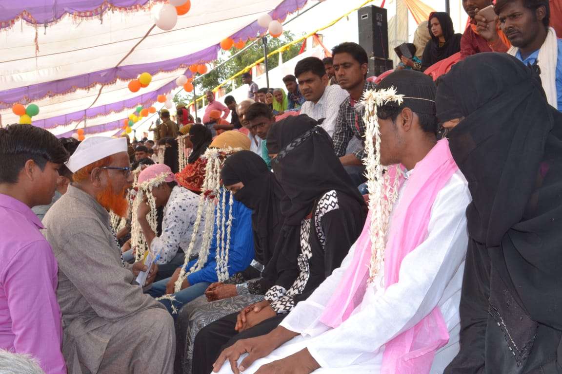 जब यहां अधिकारी व नेता बने घराती-बराती