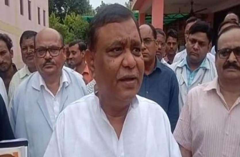 atul-garg.jpg स्वास्थ्य राज्यमंत्री पर पैतृक संपत्ति हड़पने का आरोप, चचेरे भाई ने आत्महत्या करने की दी धमकी