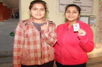 election news jhunjhunu and pilani झुंझनूं, पिलानी व बिसाऊ में बूथों पर लम्बी कतारें