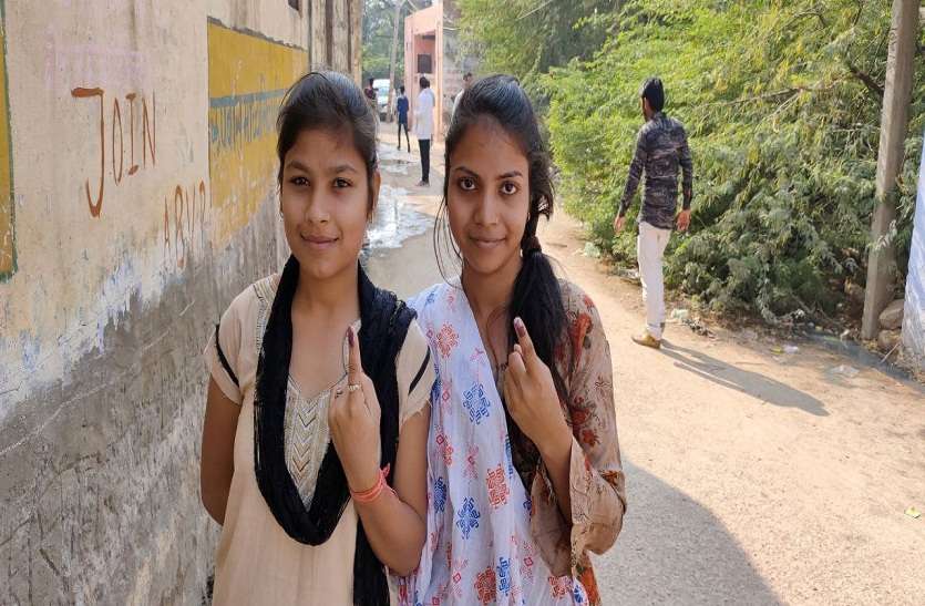 Municipal elections: वार्ड नौ में अब तक सबसे अधिक मतदान Municipal elections: वार्ड नौ में अब तक सबसे अधिक मतदान