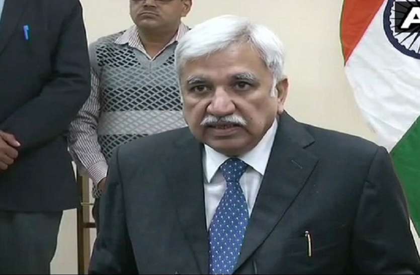 मुख्य चुनाव आयुक्त सुनील अरोड़ा ने कहा, Election Commission को खुद को मजबूत करना होगा मुख्य चुनाव आयुक्त सुनील अरोड़ा ने कहा, Election Commission को खुद को मजबूत करना होगा