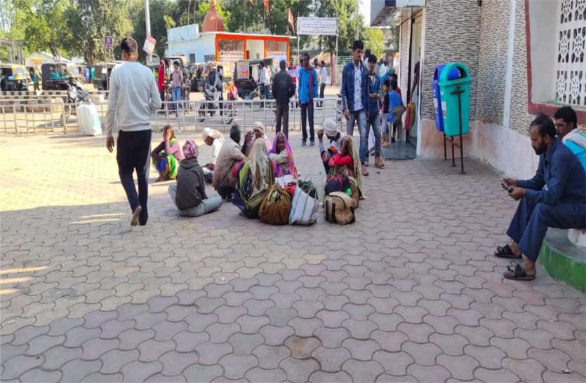 Mega Block: Malwa Express to be canceled, many other trains affected मेगा ब्लॉक: मालवा एक्सप्रेस रहेगी निरस्त, कई अन्य ट्रेनें प्रभावित, पढ़ें खबर