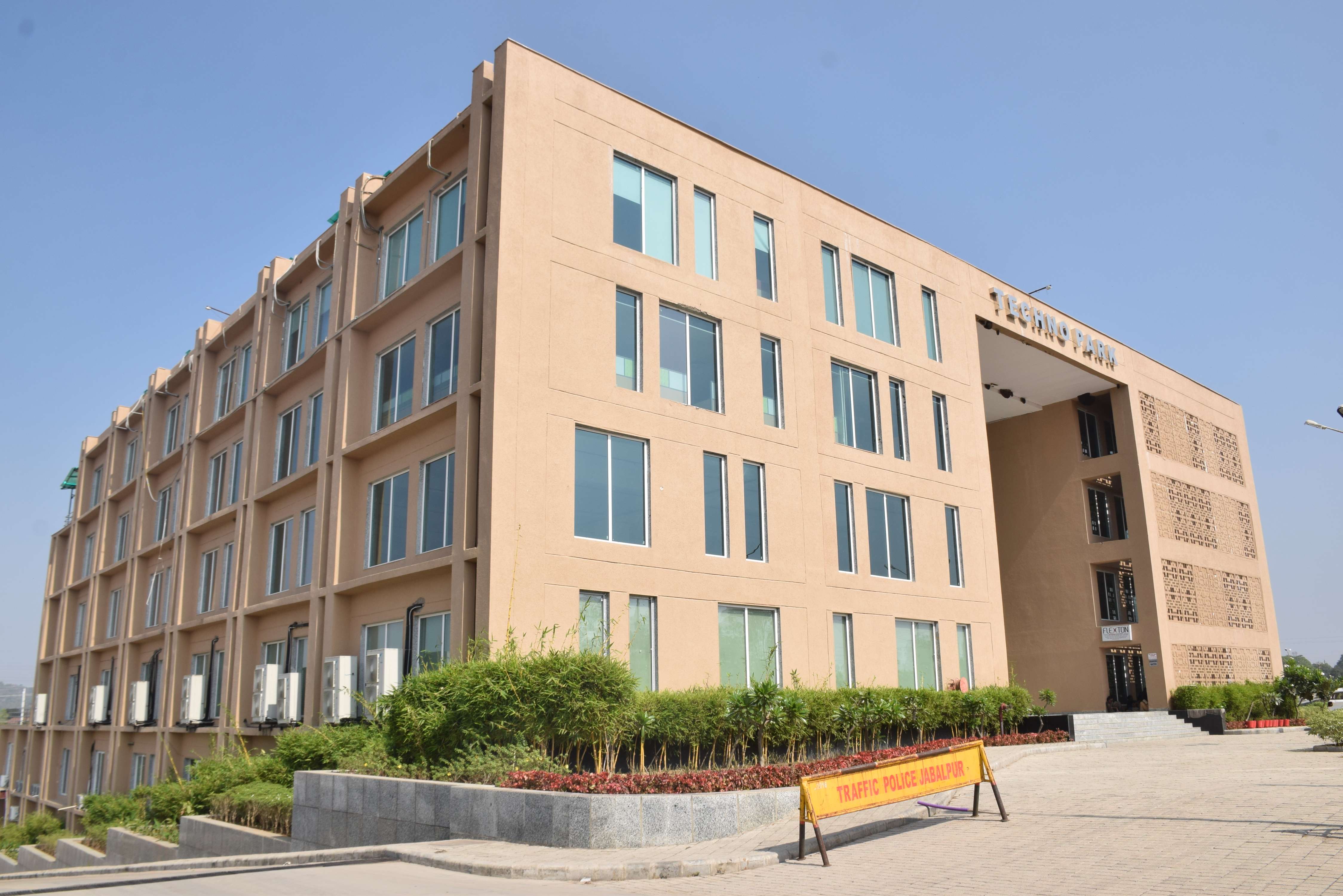 it park jabalpur paytm, idea,multi company, job,