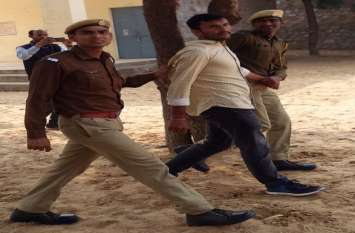 Entered booth with fake ID for voting, arrested on suspicion मतदान के लिए फर्जी आइडी लेकर बूथ में घुसे, संदेह पर धरे गए