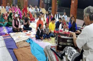 jhunjhunu news झुंझुनूं के मुकुंदगढ़ में कुआंवाला बालाजी मंदिर में गूंजी सुदरकांड की चौपाइयां
