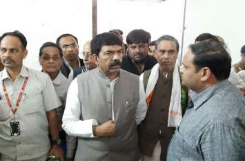 The Minister of Minerals said -Computer Baba only do Babagiri खनिज मंत्री का पलटवार, कहा-कम्प्यूटर बाबा सिर्फ बाबागिरी करें