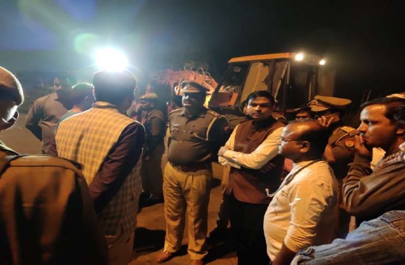 road accident जानिये कुशीनगर में कैसे गई पांच लोगों की जान, कैसे आई 80 लोगों के जान पर आफत