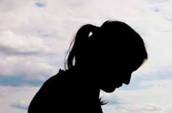 Girl cheated after one year of marriage in Up azamgarh युवती के साथ मंदिर में की शादी, प्रेंग्नेट हुई तो कराया अबॉर्शन, साथ रखने को कहा तो...